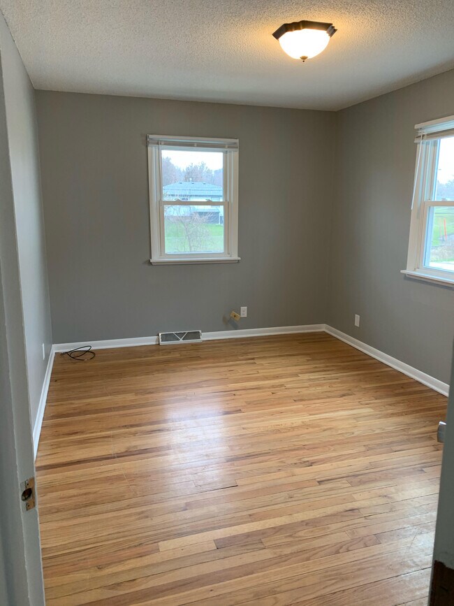 Foto del edificio - 2735 E Ave NW