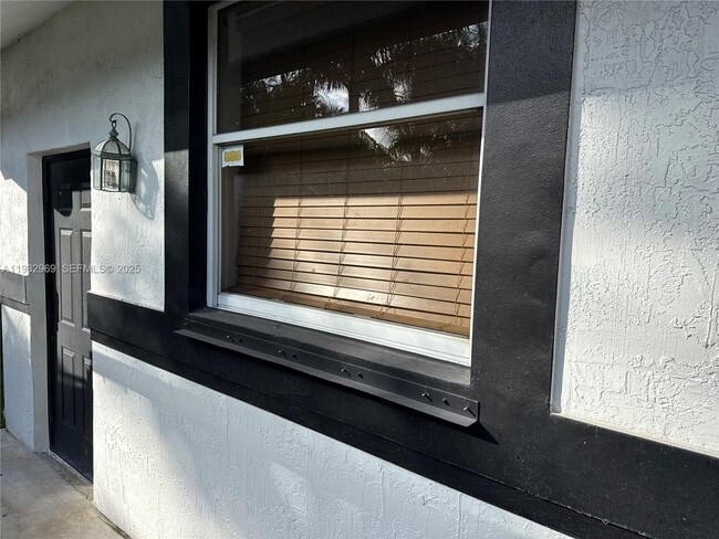 Building Photo - 15900 SW 54th Pl