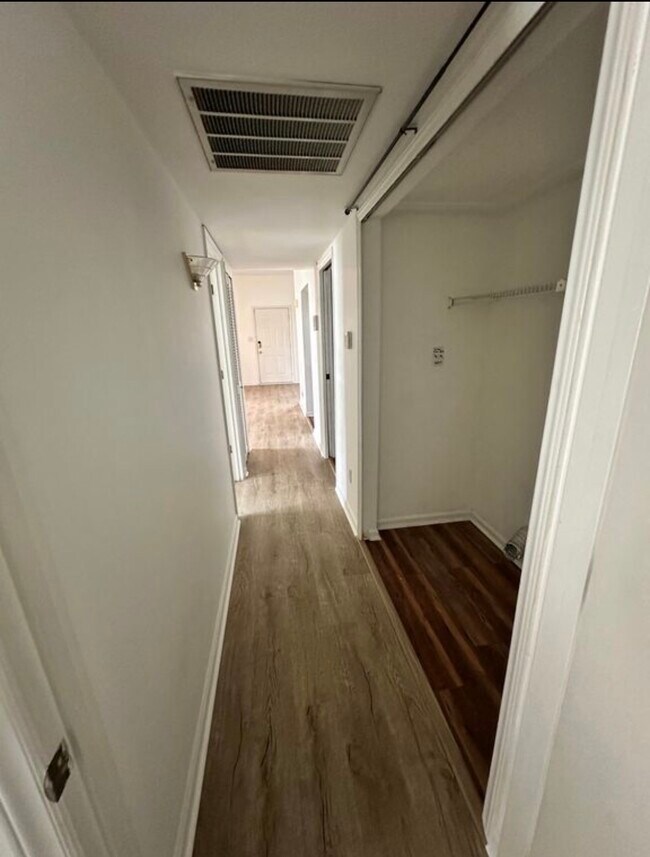 Foto del edificio - 1831 J Julian Ln