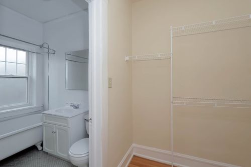 Primary Photo - 4600 N Lincoln Ave