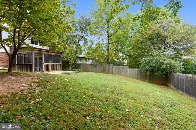 Building Photo - 6718 Old Chesterbrook Rd