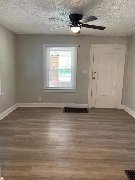 Building Photo - 3171 Boulevard