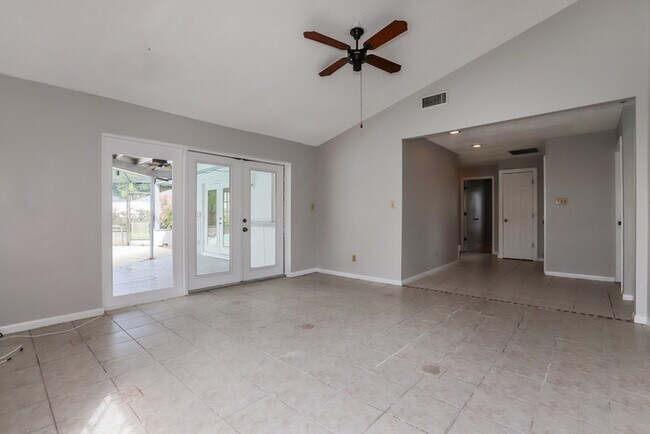 Building Photo - 6558 Timucuans Dr