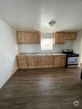 Building Photo - 588-590 S 300 W