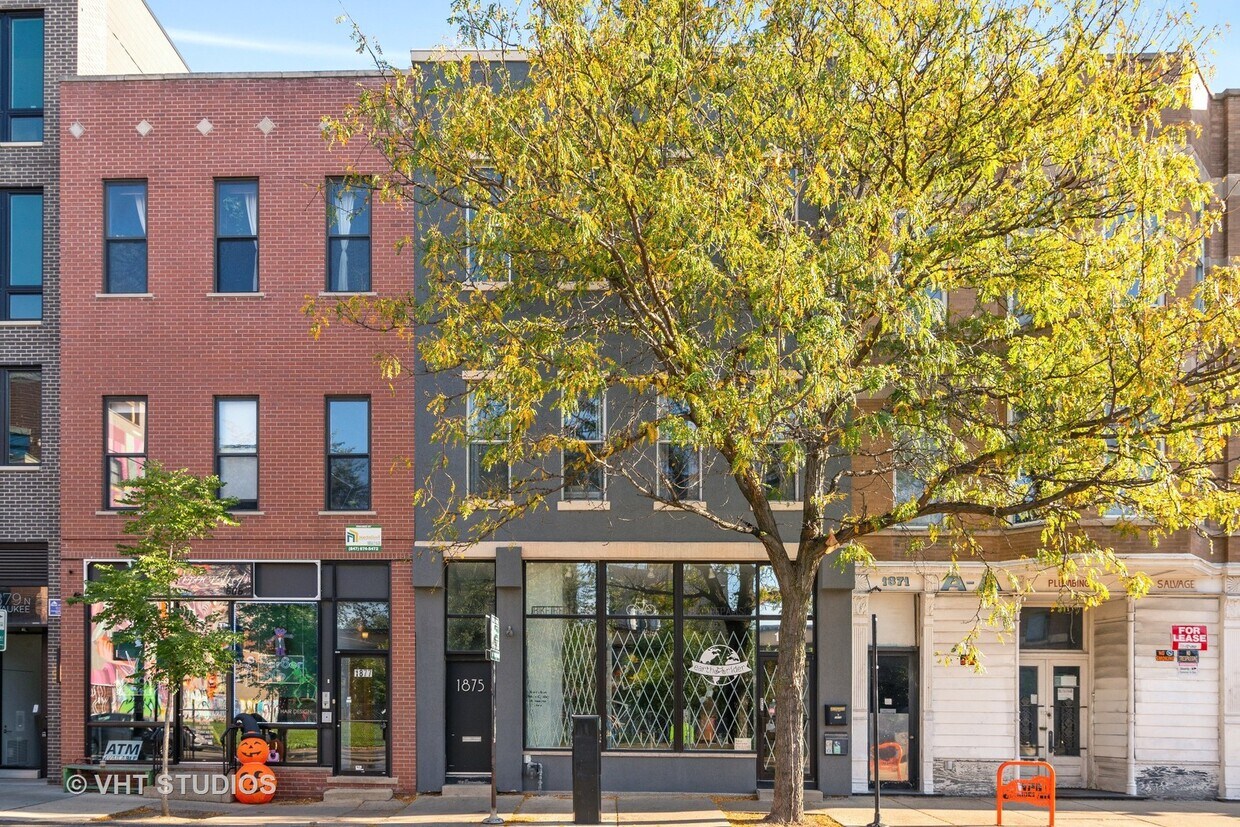 Building Photo - 1875 N Milwaukee Ave