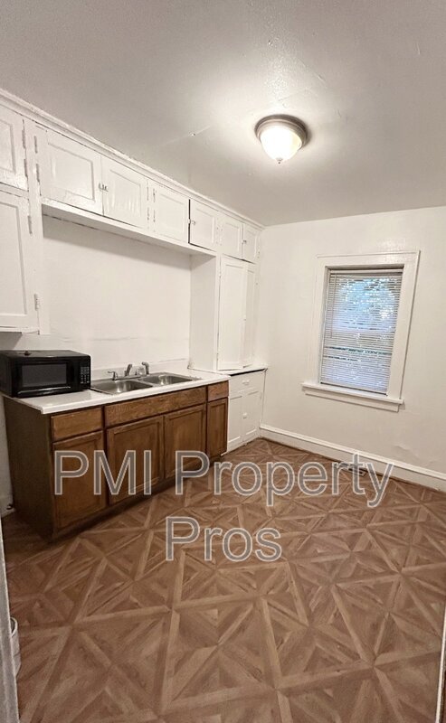 Foto del edificio - 3112 N 38th St