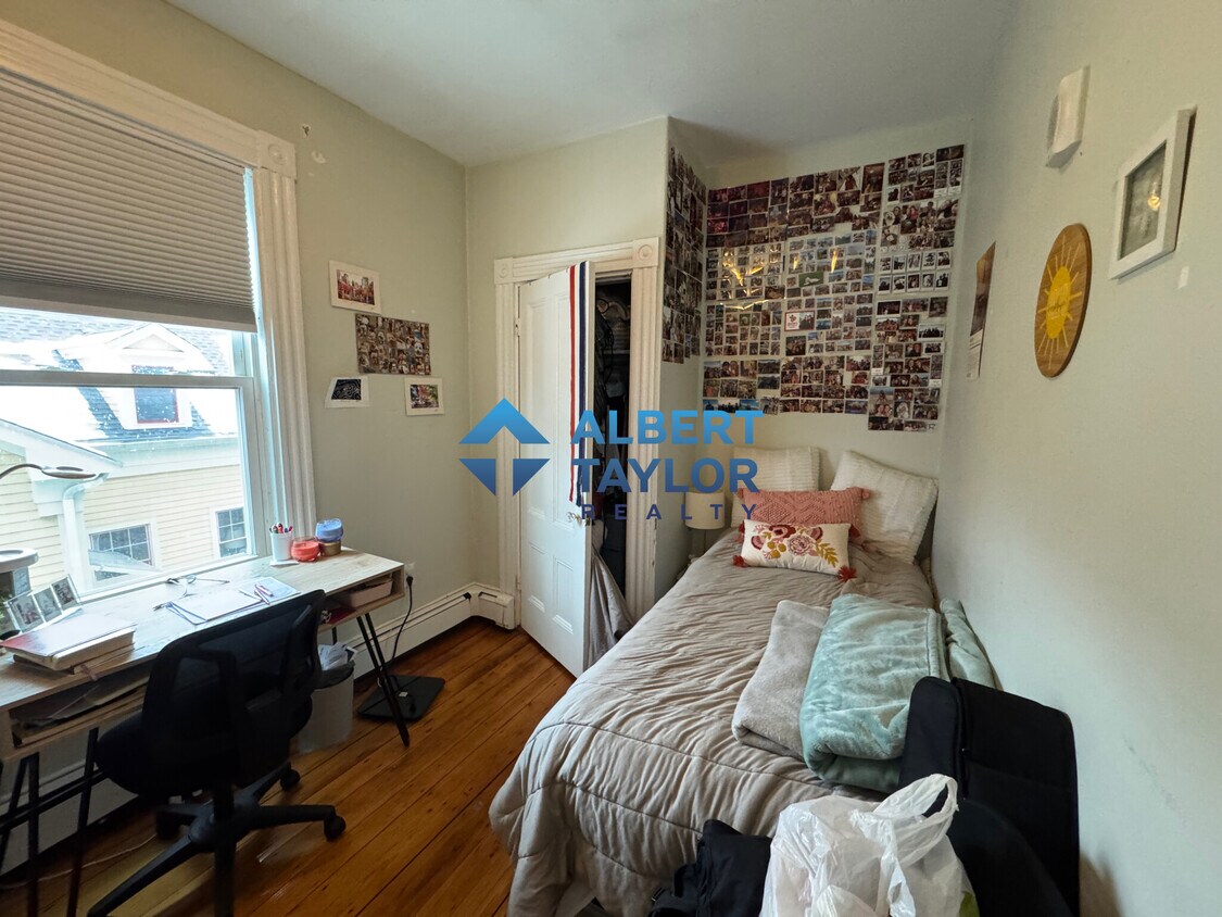 Primary Photo - 227 Norfolk St