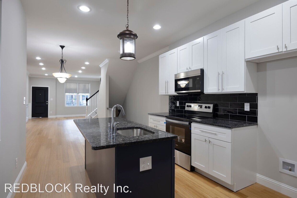 Foto principal - 4 br, 2.5 bath House - 5845 CHRISTIAN ST