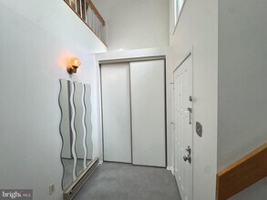 Building Photo - 1898 Villaridge Dr