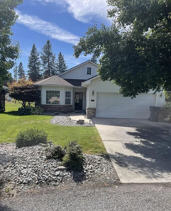 227 W Frontier Trl, Post Falls, ID 83854 House Rental in Post Falls