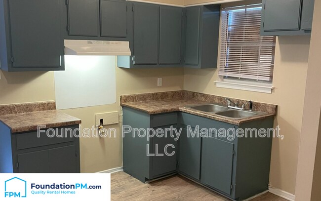 Foto del edificio - 1495 Oriole St