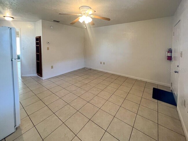 Foto del edificio - 1406 SW 18th Pl