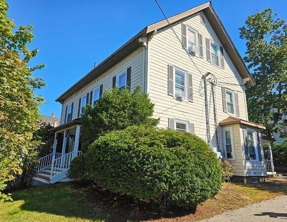 Building Photo - 254 Crescent St