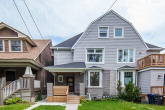 Building Photo - 17 Lockwood Rd