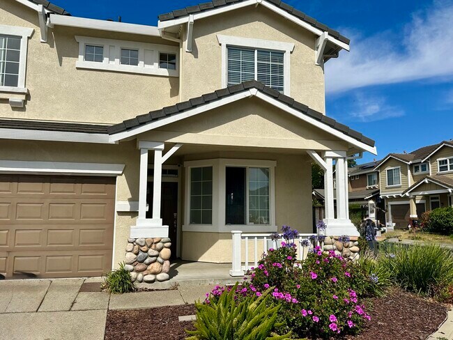 Building Photo - 923 Ferro Dr