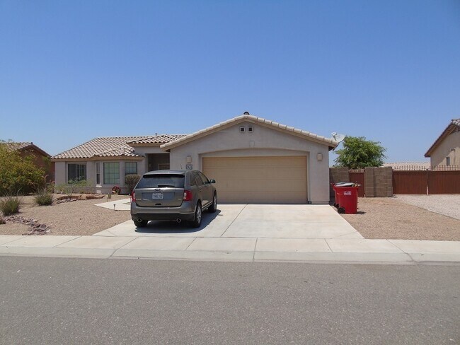 Foto del edificio - Very nice 3 bedroom Foothills home in Estr...