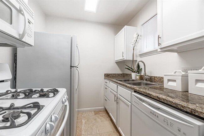 Foto del edificio - 210 Emerson St