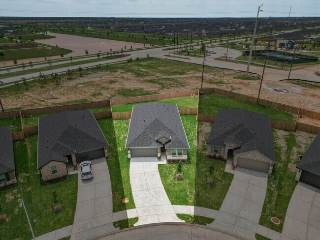 Building Photo - 3746 Marino Mile Dr