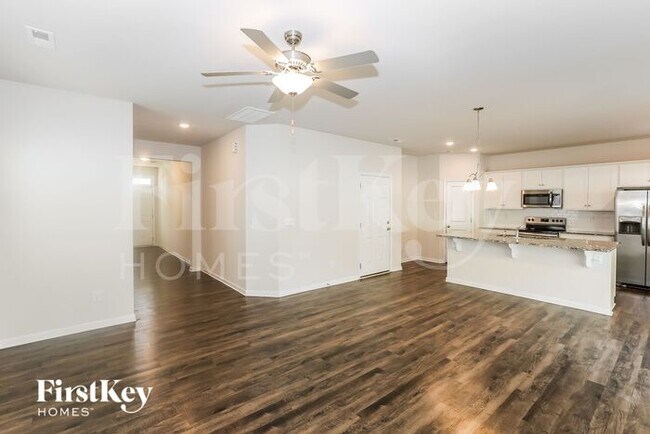Foto del edificio - 6307 Mosley Glen Dr