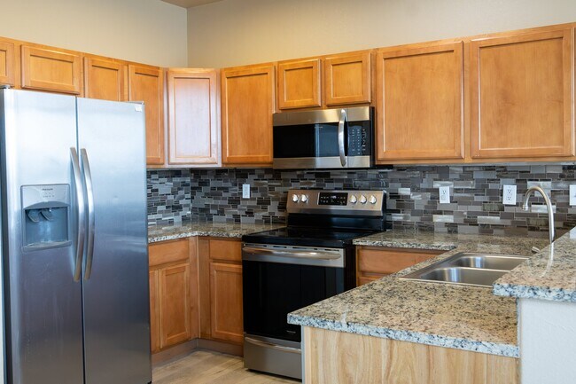 Foto del edificio - 8179 Meadowcrest Dr