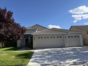 Building Photo - 1820 Arboleda Ct
