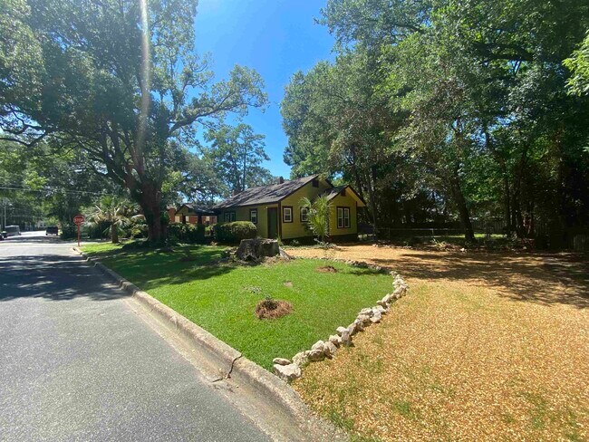 Building Photo - 1601 Jackson St