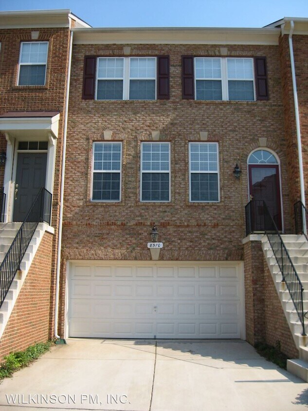 3 br, 2.5 bath House 8570 WYNGATE MANOR House Rental in