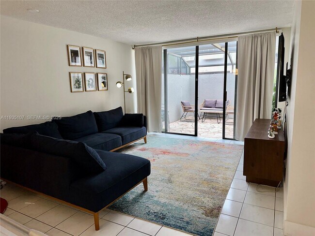 Foto del edificio - 11336 NW 16th St