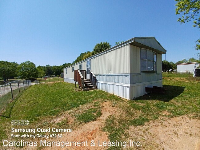 Foto del edificio - 2 br, 2 bath House - 1 Cumbie Rd