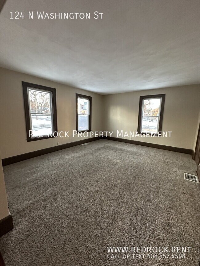 Foto del edificio - 124 N Washington St