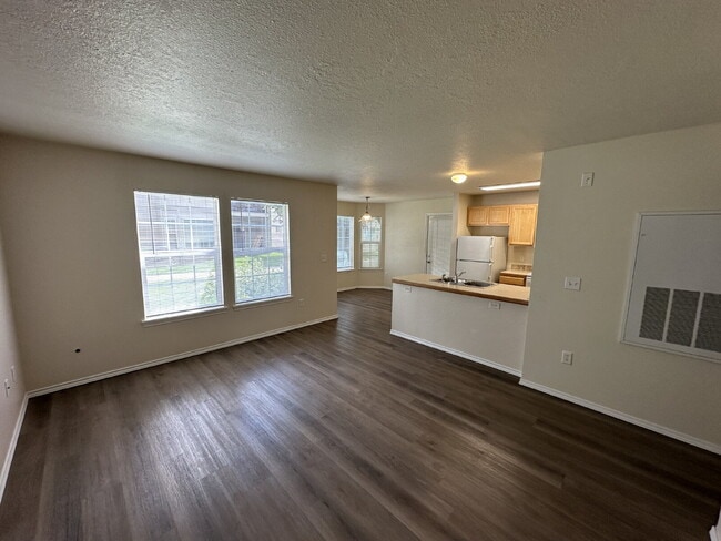 Foto del edificio - "Modern 2-Bed, 2-Bath Retreat in Boise's Heart – 985 Sq Ft of Pure Comfort!"