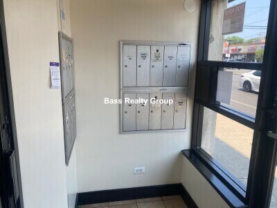 Foto del edificio - 4806 N Kedzie Ave