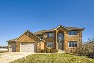 Building Photo - 17901 Golden Pheasant Dr