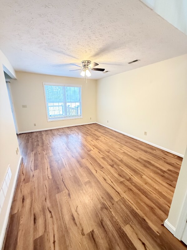 Foto del edificio - 1744 Kepley Rd