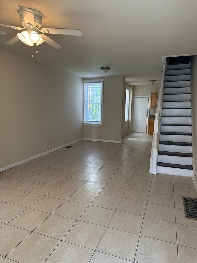 Photo - 3 BED 1 BATH HOME FOR RENT