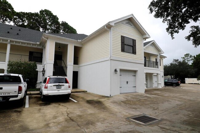 Foto del edificio - 104 Laurel Wood Way