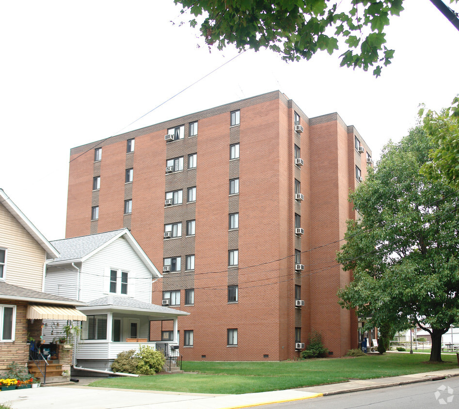 Foto del edificio - Brackenridge Hall Apartments