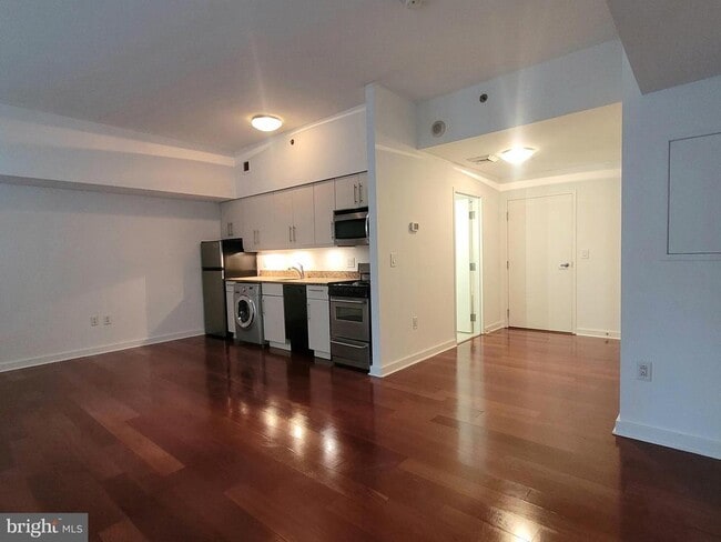 Foto del edificio - 219 S 18th St