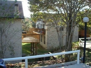 Building Photo - 7107 Silver Dale Dr
