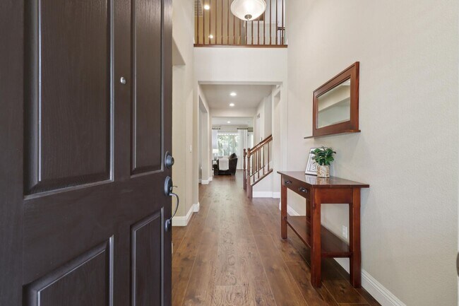 Foto del edificio - 907 Aubree Ln