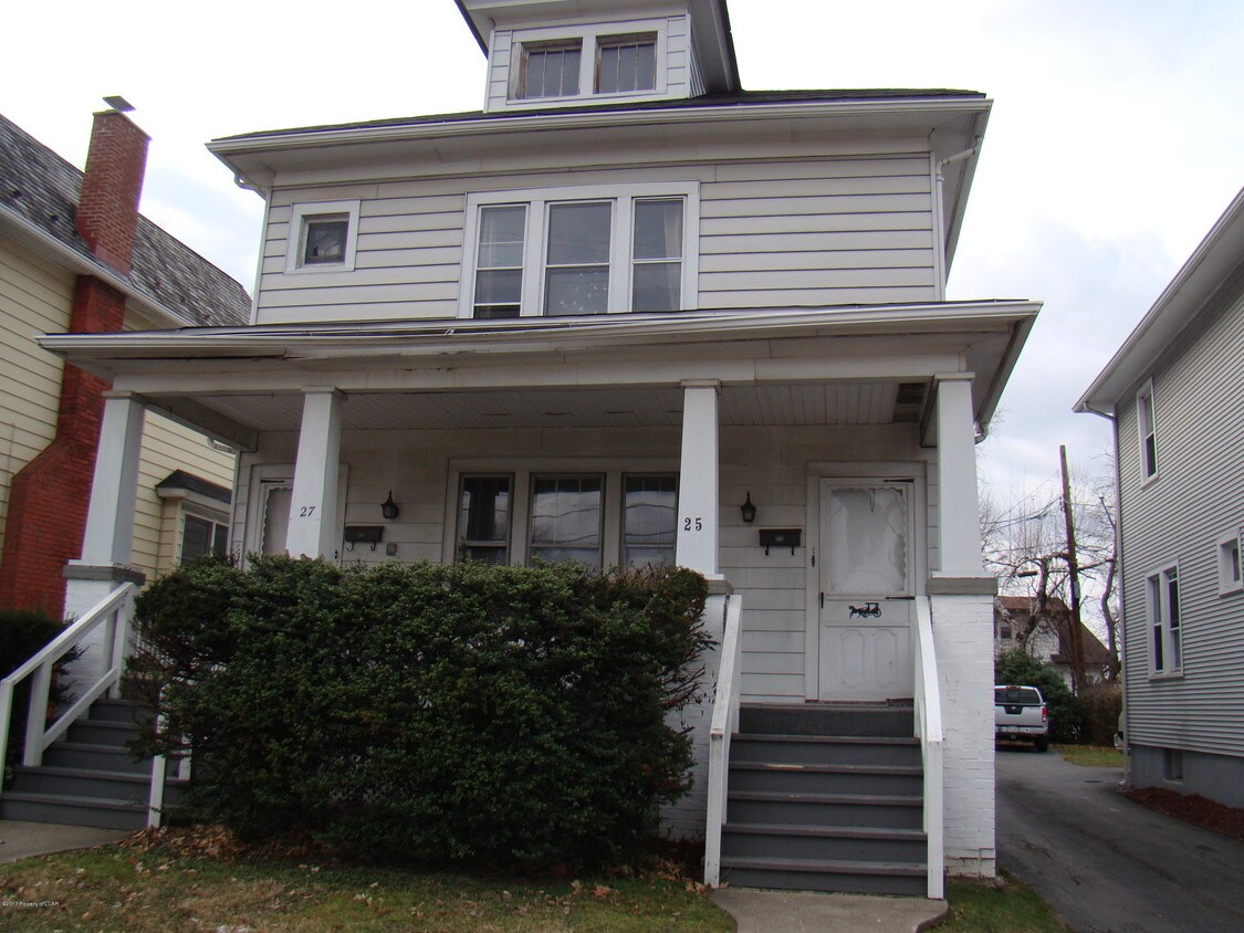 Primary Photo - 25 Welles St