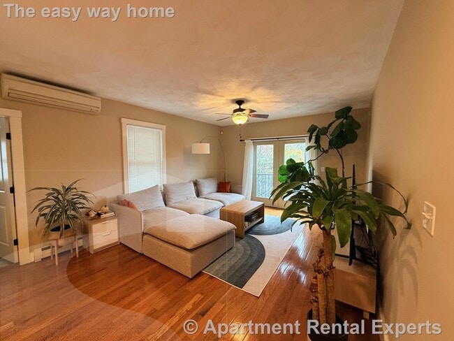 Foto del edificio - 119 Central St