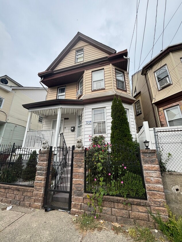 Photo - 602 E 33rd St (Paterson, NJ)