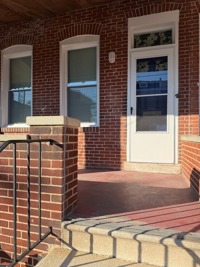 Foto del edificio - 1815 W 2nd St