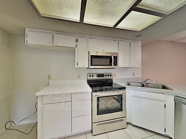 Foto del edificio - 4566 Heritage Oak Dr