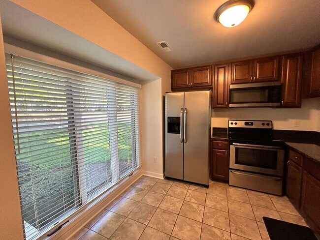 Foto del edificio - 12301 Shore View Drive