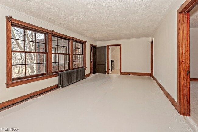 Building Photo - 285 Corning Dr