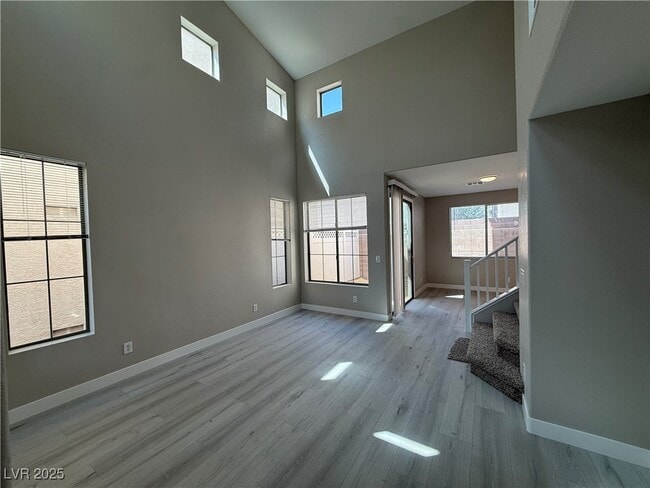 Building Photo - 8181 Altamont Ridge St