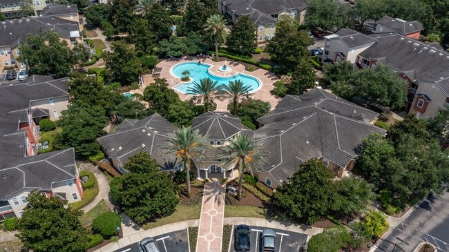 Foto del edificio - Stunning Condo with Garage