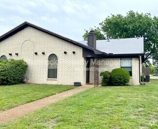 Building Photo - 1418 Chapel Downs